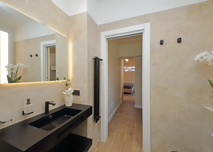 Sweet Lucina Apartment *
